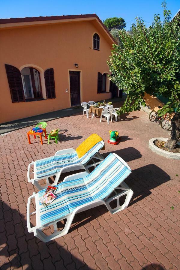 Appartamenti Villa Chiara 임페리아 외부 사진